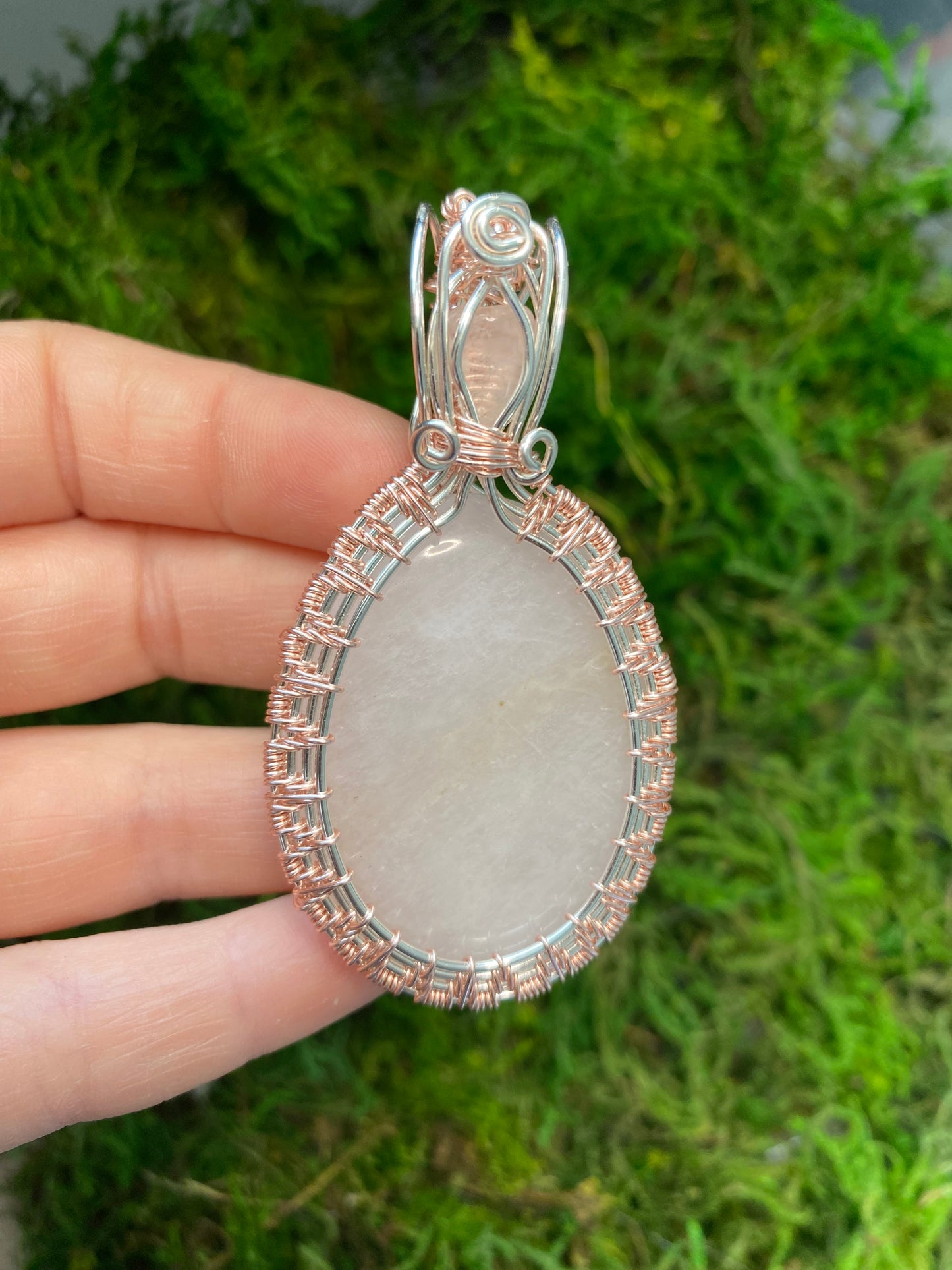 Rose quartz pendant