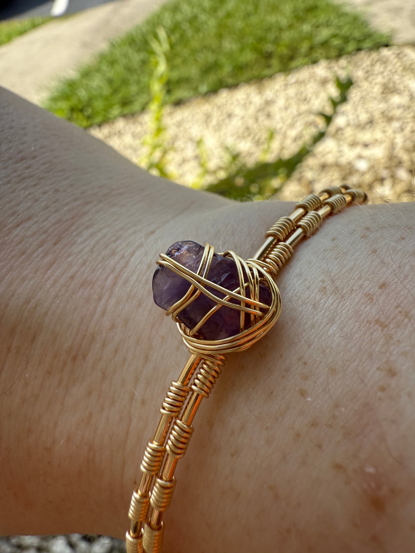 Bangle drop: gold amethyst